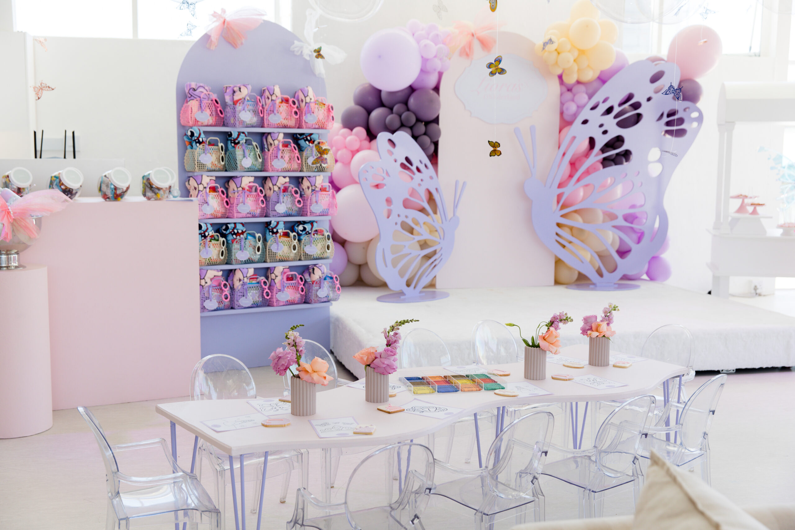 Liora's Onederland Party